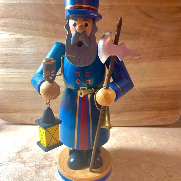 COPY Smoking man.Night Watchman hand made .Old World Christmas. 17 th century - Picture 2 of 8